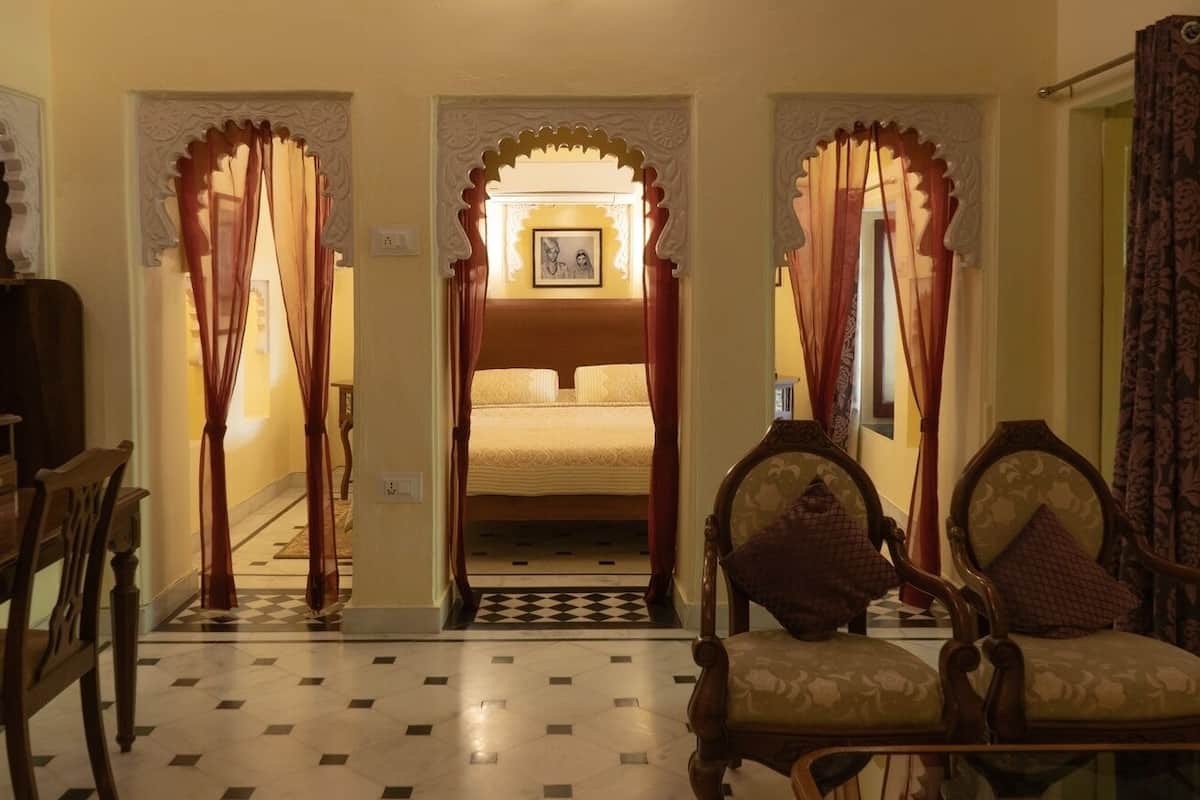 Luxury Suite | Premium bedding, desk, laptop workspace, iron/ironing board (on request)