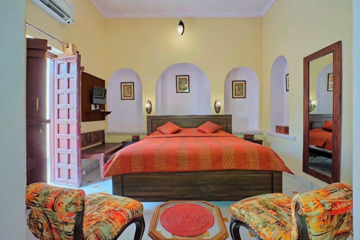 Deluxe Double Room | Premium bedding, desk, laptop workspace, iron/ironing board (on request)
