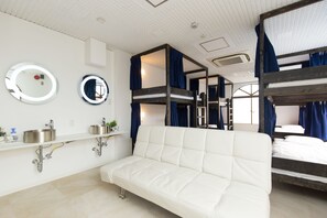 Apartment (house) | Schreibtisch, kostenloses WLAN