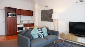 City Studio, 1 Queen Bed | Living area | Smart TV