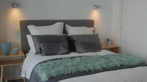 City Studio, 1 Queen Bed