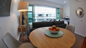 City Studio, 1 Queen Bed | In-room dining - Princes Wharf Couple's Retreat - Adults Only (Auckland)