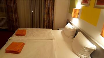 Schreibtisch, kostenloses WLAN, BettwÀsche