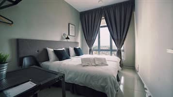 Meja, seterika/papan seterika, Wi-fi percuma