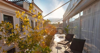 The Marble Suites, PLAKA