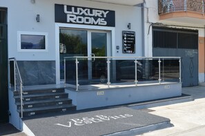 Front of property - B&B Vesuvius (Naples)