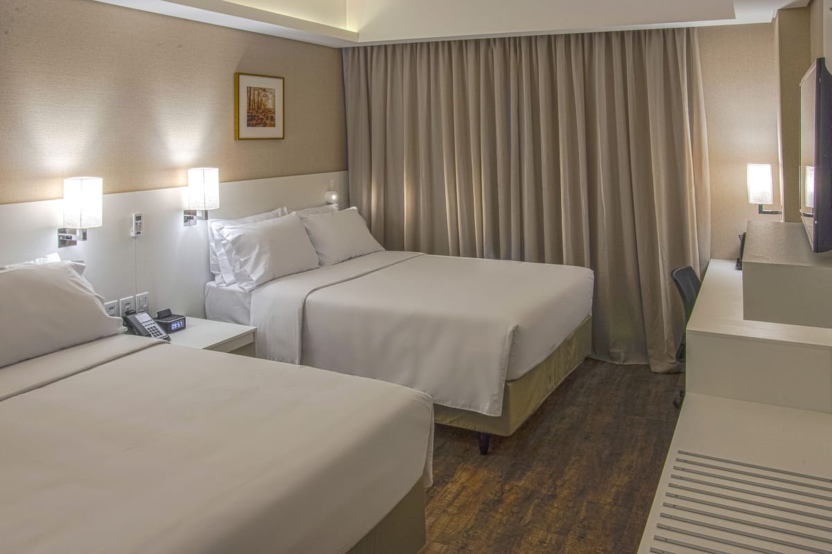 1 bedroom, in-room safe, desk, soundproofing