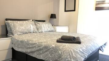 Appartement | 5 chambres, fer et planche Ă repasser, Wi-Fi gratuit, draps fournis