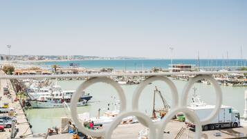 Camera tripla, vista mare | Vista dalla camera