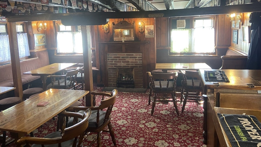 The Jolly Drayman Pub and Hotel