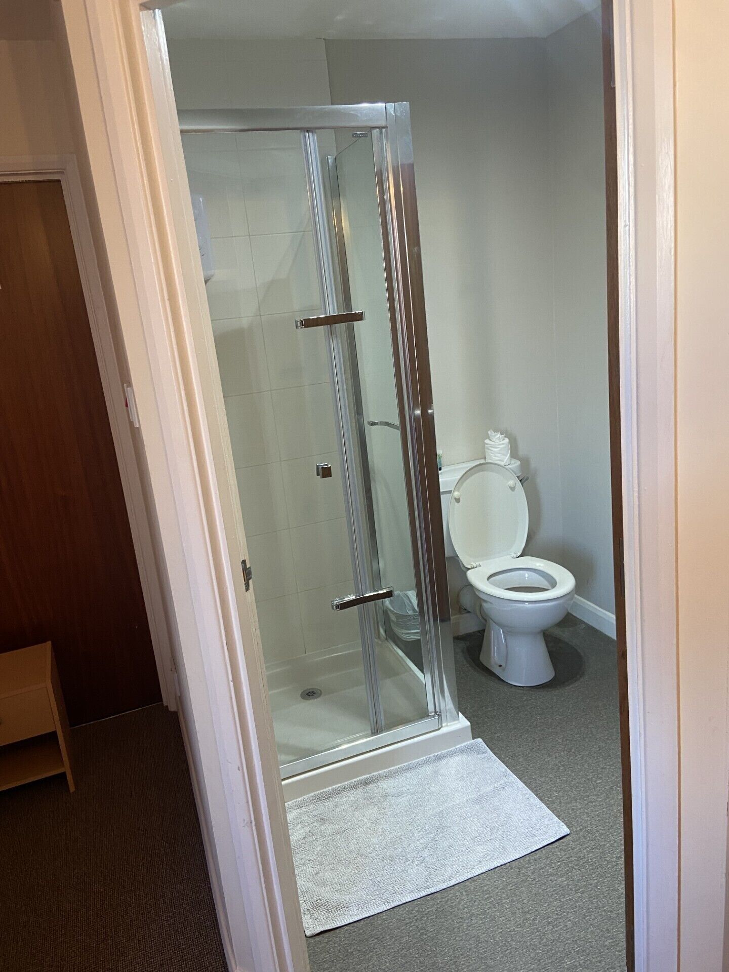 triple room, ensuite (triple/superking) | bathroom | shower