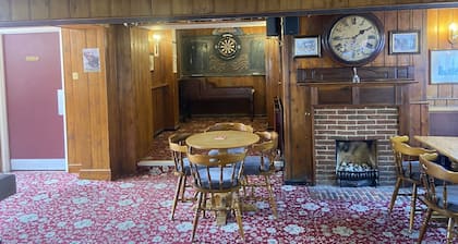 The Jolly Drayman Pub and Hotel
