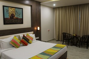 Desk, rollaway beds, free WiFi - Seven Sky Clarks Exotica (Bhuj)