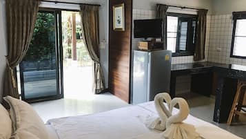 Habitación doble superior, vista a la alberca | Wifi gratis