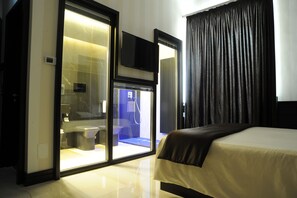 1 bedroom, minibar, desk, iron/ironing board - Muro Torto Suite (Foggia)