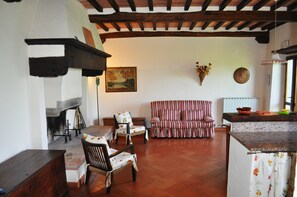 Desk, free WiFi - I Nidi di Belforte (Dicomano)