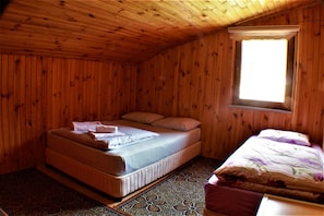 Standard-Vierbettzimmer | Kostenloses WLAN