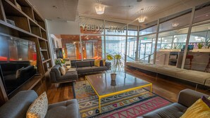Exterior - Hotel Indigo Memphis Downtown by IHG (Memphis)