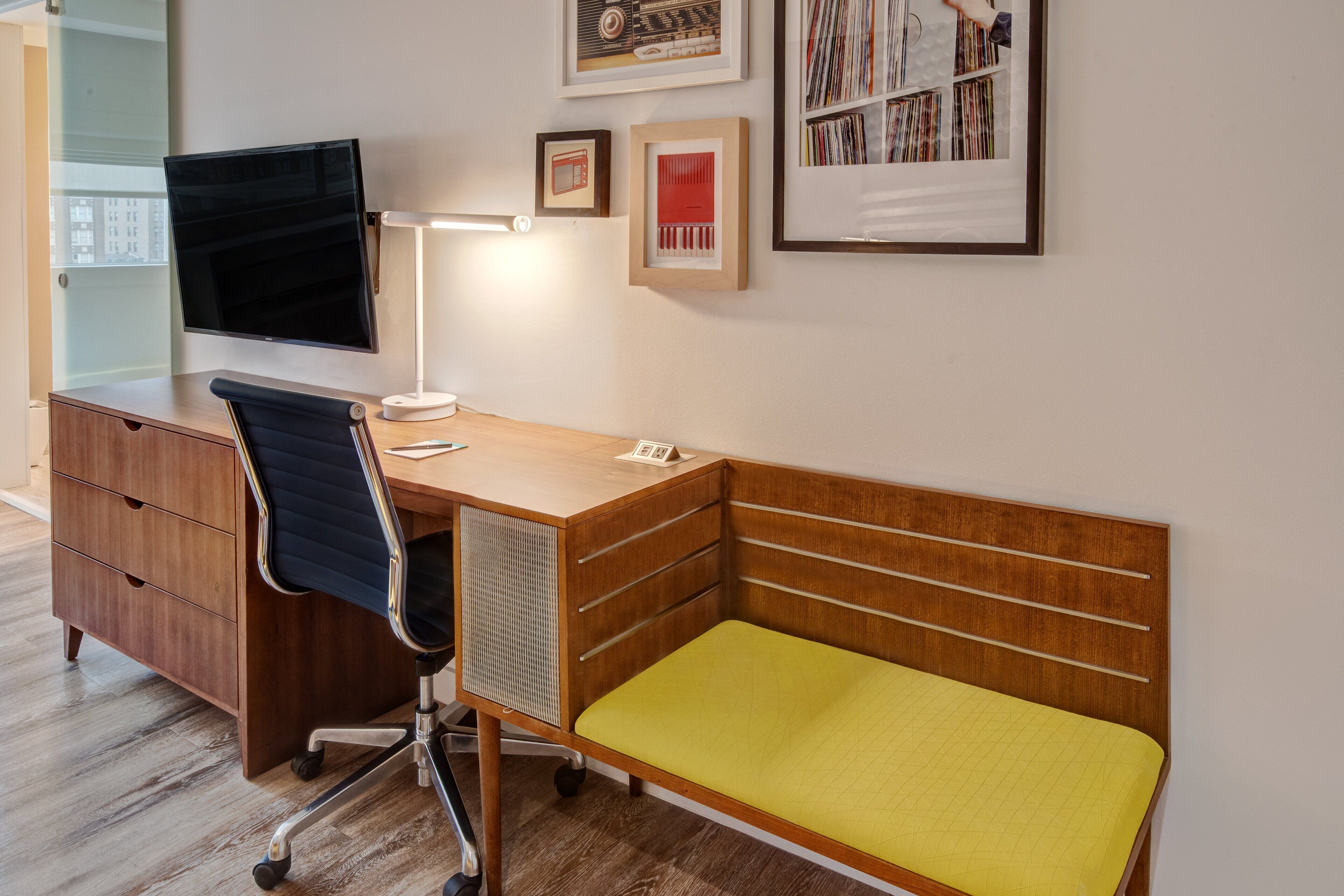 1 bedroom, desk, laptop workspace, blackout curtains