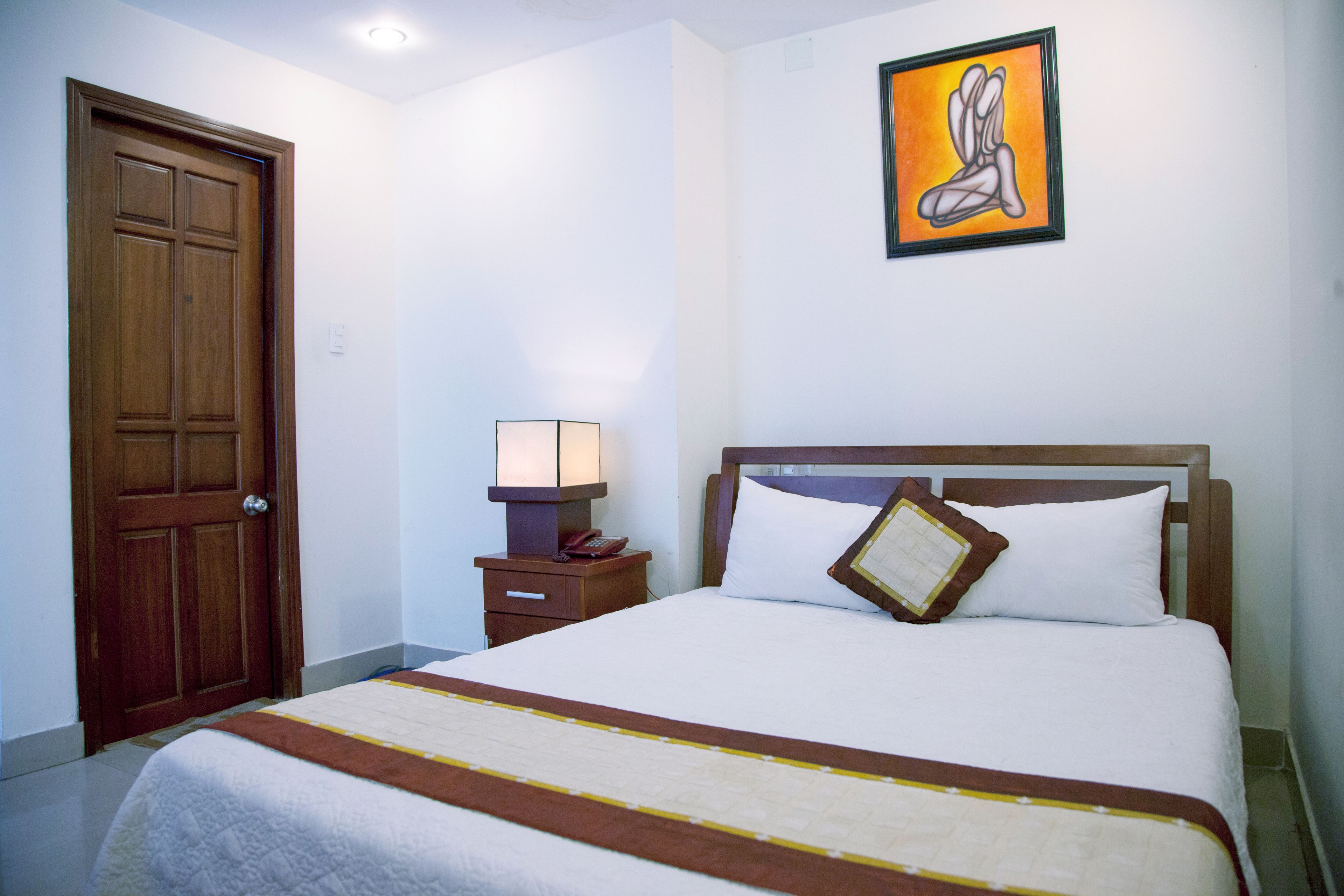 Basic Double Room, 1 Bedroom | Desk, soundproofing, free WiFi, bed sheets