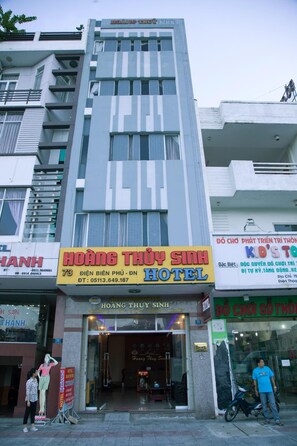 Exterior - Hoang Thuy Sinh Hotel (Da Nang)
