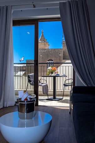 Deluxe Double Room (Deluxe Suite) | View from room. Adelphi Boutique Hotel