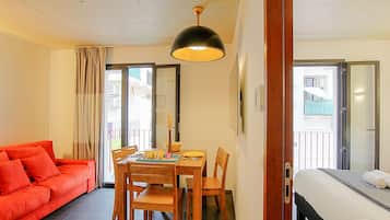T2 | Living area | Smart TV