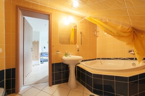 Chambre Double (3) | Salle de bain