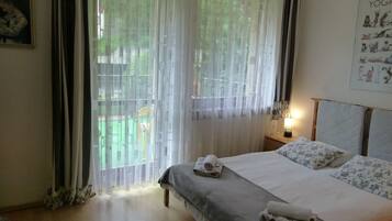 Double Room, Terrace | Iron/ironing board, free WiFi, bed sheets