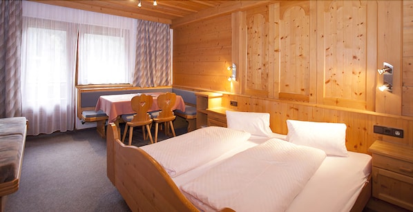 Studio, balcon | AccĂšs au Wi-Fi (inclus)