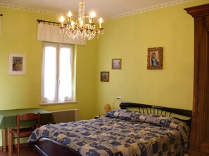 Desk, free WiFi, bed sheets - B&B Bricco Dei Ciliegi (Cortazzone)