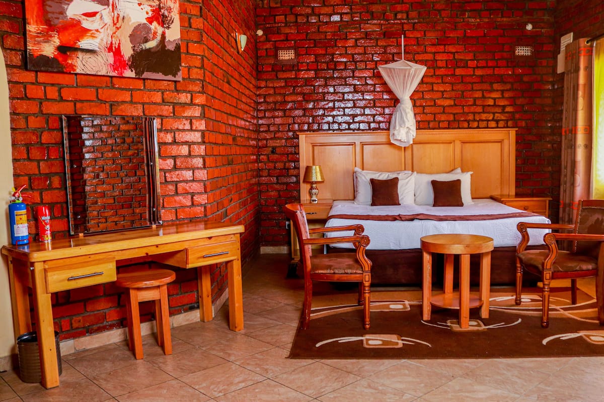 1 bedroom, individually furnished, free WiFi, bed sheets