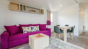 Chalet (1) | Ruang keluarga | TV layar datar