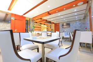 Breakfast, lunch, dinner served; local and international cuisine  - Haven Hotel (Addis Ababa)