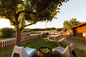 Grill-/Picknickplatz