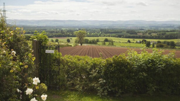 View from property - Glowry Cottage (Crieff)
