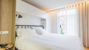 Appartement, balcon, vue jardin (204)