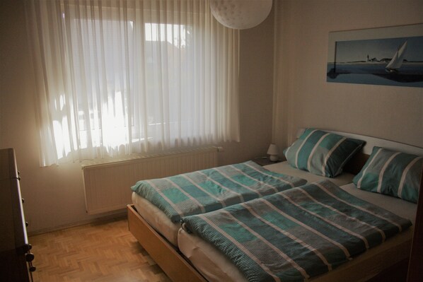 Apartment, Ground Floor | 1 bedroom, iron/ironing board, free WiFi, bed sheets - Ferienwohnung Schöttker (Porta Westfalica)