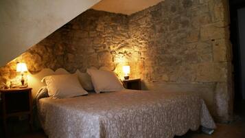 Didekorasi berbeda-beda dan dilengkapi dengan perabotan berbeda-beda