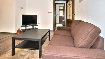 City appartement, 2 slaapkamers | Woonruimte | Flatscreentelevisie