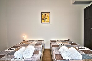 Departamento urbano, 2 habitaciones | 2 habitaciones, tabla de planchar con plancha y cunas gratuitas 
