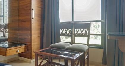 Hotel Maval Grand