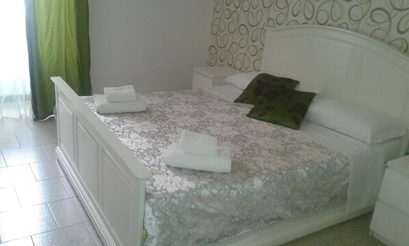 Wifi gratis y ropa de cama 