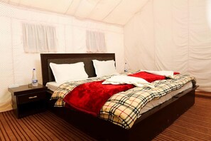 Rollaway beds, bed sheets - Ladakh Tarrain Camp (Leh)