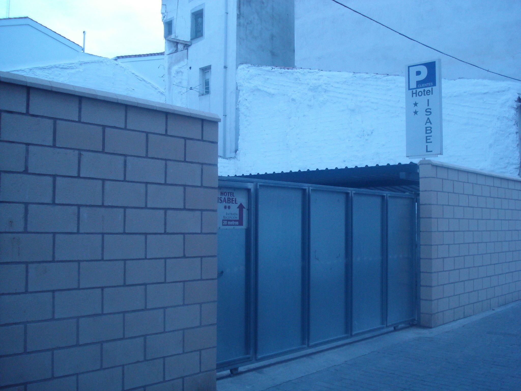 self-parking (surcharge) 3 per day