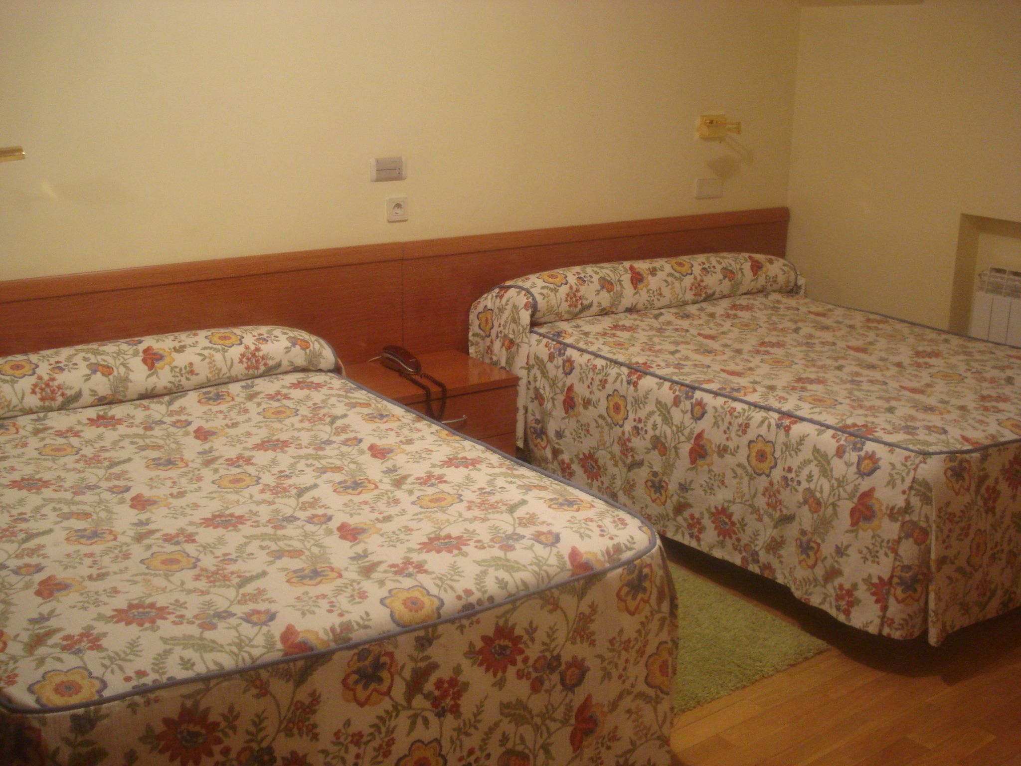 double or twin room | desk, blackout curtains, soundproofing, free wifi