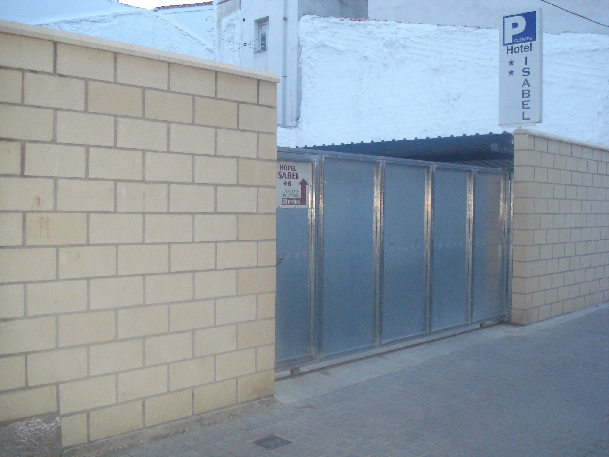 self-parking (surcharge) 3 per day