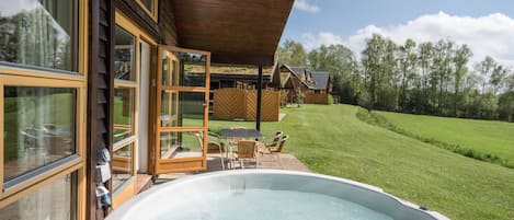 Drummond Chalet - Pets Allowed | Terrasse/Patio