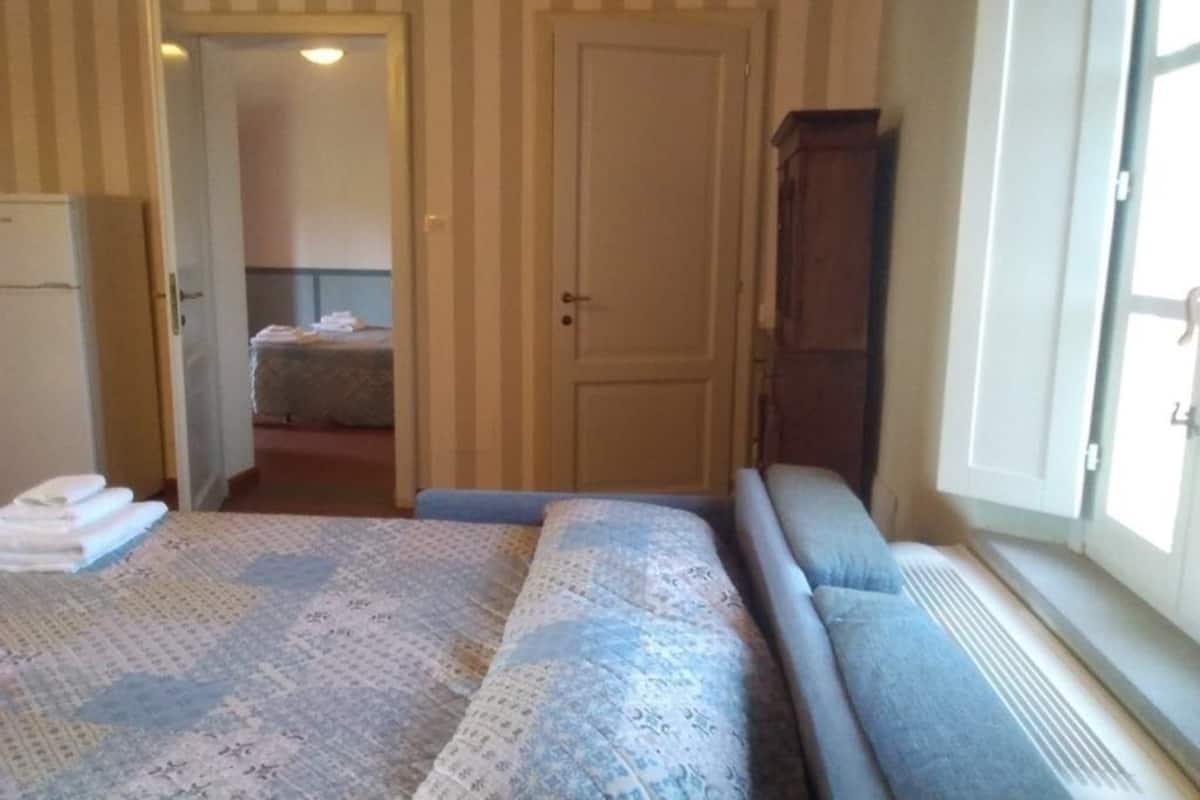 Apartament, 2 dormitoris, vistes a la piscina | Escriptori i wifi gratuïta