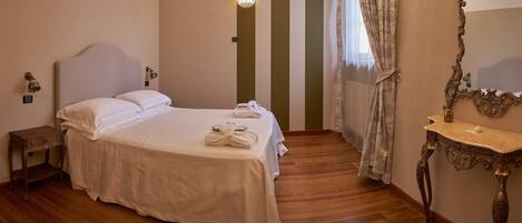 Deluxe-Doppelzimmer, 1 Queen-Bett, Nichtraucher